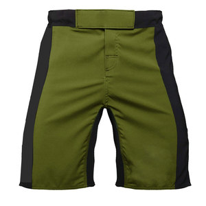 Shorts MMA fabriqués au Pakistan, prix bas, contraste de couleurs, haute qualité, confortables, logo avant, respirants, séchage rapide pour hommes - Product Image 1