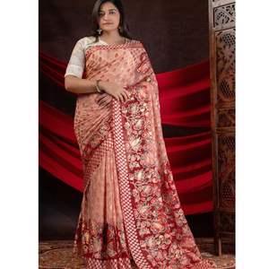 Black Georgette Brasso Saree con adornos florales de lámina de oro rojo Sheer Body Designer Pallu y borde intrincado para mujeres - Product Image 1