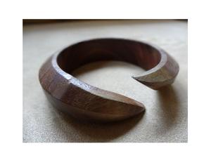 Bracelets en bois classiques imperméables très demandés, conçus pour les tenues ethniques et les ensembles fusionnels, cadeau d'affaires pour femmes, meilleur fournisseur - Product Image 3