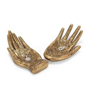 Estatuilla artística de Mano Dorada con detalles tallados, Decoración de mesa elegante para el hogar, oficina, regalo de fiesta de boda, uso de la India - Product Image 3