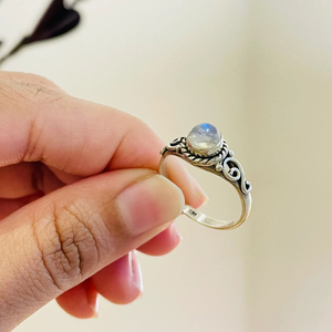 Exquisite 6mm <b>Boho</b> <b>Ring</b> 925 Sterling <b>Silver</b> Handmade Women's Engagement Rainbow Moonstone Bezel Setting for Weddings & Party - Product Image 2