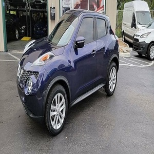 <span class=keywords><strong>2016</strong></span> <span class=keywords><strong>Nissan</strong></span> <span class=keywords><strong>Juke</strong></span> S AWD usato pronto per la spedizione con sedili in tessuto rosso motore Turbo interno scuro e pneumatici R18 - Product Image 1