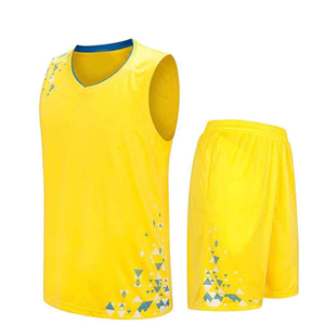 Uniforme de compression de football personnalisé de qualité supérieure 7v7 Ensembles sur mesure respirants et confortables sublimés haute performance - Product Image 4