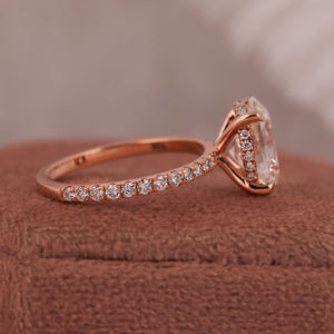 Anillo de diamante cultivado en laboratorio de oro macizo de 18 quilates, juego de pavé de Halo oculto, compromiso de oro rosa de corte ovalado de estilo clásico con certificado IGI - Product Image 5