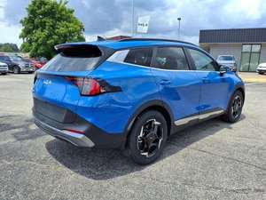 Sharp Blue 2025 K i a Sport age EX FWD avec sièges en cuir Pack Premium Système de navigation Bluetooth Toit ouvrant - Product Image 2