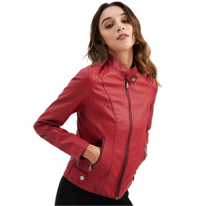 Veste en cuir moderne pour femmes, véritable, nouvelle peau, style motard, poignets zippés, coupe ajustée, veste en cuir matelassé - Product Image 1