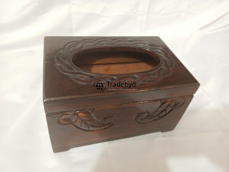 Available in different Colors