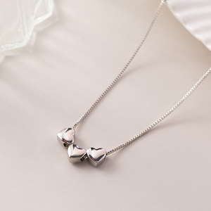Design contrattato a forma di cuore minimalista oro argento e oro rosa placcato ciondoli collana alla moda catena clavicola per le donne - Product Image 5