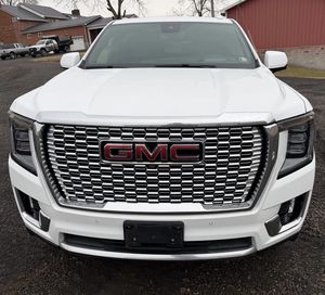 GMC Yukon Denali 2023 con Título Limpio, 4WD Turbodiésel, Motor Duramax Turbodiésel de 3.0 Litros y Seis Cilindros en Línea - Product Image 1