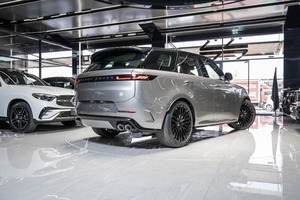 Nuevo/Usado Land Rover Range Rover Sport SV 2024 Especificaciones GCC, Neumáticos, Asientos de Cuero, Transmisión Automática, Techo Panorámico en Venta - Product Image 5