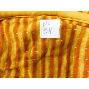 Chaqueta Corta Acolchada de Invierno para Mujer, Estilo Vintage, Transpirable, de Algodón Tejido Kantha, Ecológica, con Estampado Floral Hecho a Mano en India - Product Image 5