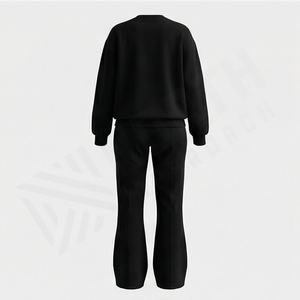 Conjunto de Dos Piezas de Ropa Urbana con Logotipo Personalizado, Pantalones Cortos Acampanados para Mujer, Pantalones Deportivos de Algodón 100% Ecológicos - Product Image 2