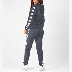 Conjunto Deportivo de Dos Piezas para Mujer, Sudadera con Capucha de Algodón y Pantalones Jogger, Peso Medio, Invierno, Corte Acampanado, Fabricante OEM - Product Image 3