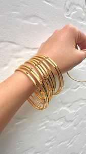Brazalete ancho de diseñador floral de latón puro 100% hecho a mano, brazalete ajustable, Regalo para mamá - Product Image 3