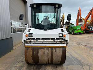 รถบดอัดถนนแบบสั่นสะเทือนสองลูกกลิ้ง BOMAG BW138 ADIII ปี 2004 กำลัง 7.5 กิโลวัตต์ แรงสั่นสะเทือน 50 กิโลนิวตัน เครื่องยนต์ยามาฮ่า แรงกด 688 นิวตันเมตร - Product Image 5