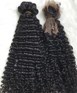 ชุดผมต่อแบบเต็มศีรษะสำหรับต่อผมมนุษย์หยิกลึกธรรมชาติและลูกไม้ HD ด้านหน้า - Product Image 5