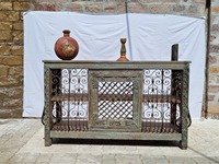 Meubles en bois récupéré de style moderne Bar à boissons en fer forgé en bois ancien pour la maison Cuisine Salon Armoires sculptées à la main