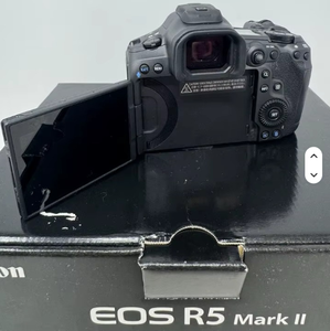 EOS R5 Mark II original, completamente nuevo. - Product Image 2