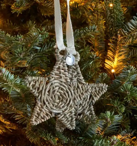 Adornos de ratán tejidos a mano, mimbre natural: decoración colgante de árbol navideño al por mayor. - Product Image 2