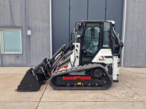 Chargeuse compacte sur chenilles Hidromek 62T, couleur noire, moteur diesel Yanmar 48,6 kW, capacité de la benne de 0,45 m³, composants essentiels - Product Image 5