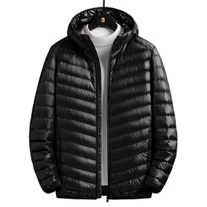 Chaqueta acolchada de tela de poliéster personalizada brillante de estilo moderno para hombre, chaqueta de invierno al por mayor - Product Image 6