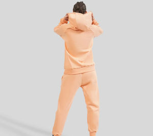 Vêtements d'hiver les plus demandés Pull survêtement pour femme Top tendance Confortable Meilleur style Pull survêtement avec un prix raisonnable - Product Image 4