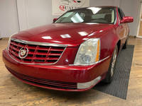 Vente en gros : Cadillac DTS Premium Collection 2011, berline 4 portes, entièrement équipée, cuir, entrée sans clé à l'arrière, conduite à gauche, non fumante
