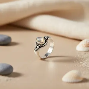 Anillo de Plata de Ley 925 con Piedra Lunar para Mujer, Diseño Geométrico Delicado, Engaste Invisible, Baño de Rodio, Certificado IGI, Joyería Fina - Product Image 3