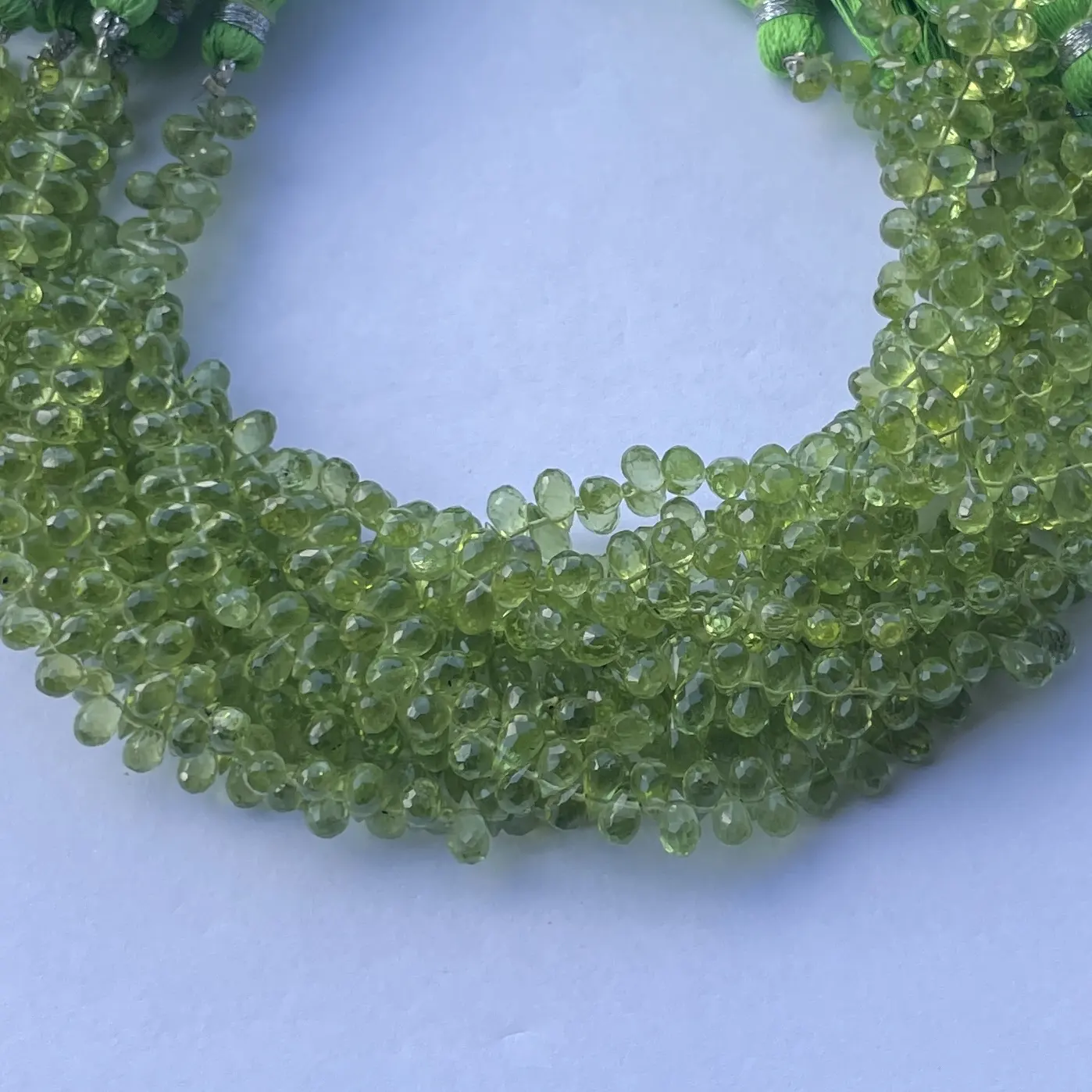 4mm 6mm 8mm naturale verde peridoto pietra sfaccettata Briolette lacrima perline per gioielli che fanno collana braccialetto Semi prezioso