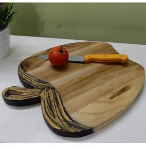 Planche à découper en bois de manguier fini naturel de la meilleure qualité avec poignée en métal pour la maison et les restaurants - Product Image 4
