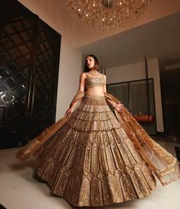 Lehenga Choli de seda Malai de alta calidad, diseño de diseñador, color brillante especial para fiestas nocturnas, moderno, para novias y damas de honor. - Product Image 2