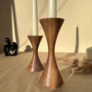 Lot de 2 bougeoirs coniques en noyer Décor élégant pour toute chambre ou bureau, parfait pour la ferme ou le style scandinave - Product Image 5