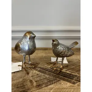 Sculpture de cheval en aluminium plaqué or, style moderne et antique, décoration haut de gamme, statue abstraite, accent décoratif pour la maison, finition polie - Product Image 1