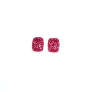 Rubis naturel de Bangkok, taille coussin, motif floral sculpté, 36,44 carats, qualité AAA, 8 mm, variété rouge, incluant les formes Trillion, Hexagone, Marquise, Ovale - Product Image 1