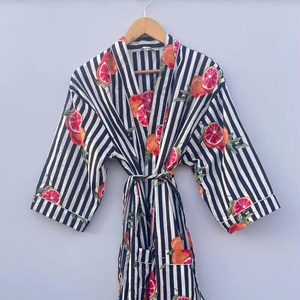 Kimono Floral de Algodón con Estampado de Margarita, Bata de Baño Ligera, Natural, Lavable, Boho, Spa, Suave, Ideal para Dormir - Product Image 1