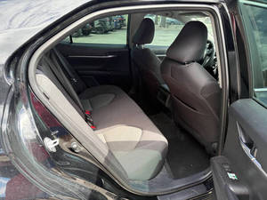 Usado 2023 T * oyota Camry LE - Product Image 5