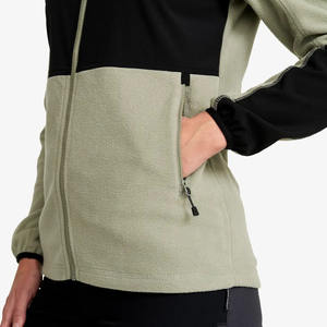 Veste à capuche zippée en laine mérinos personnalisée pour femmes, tenue décontractée quotidienne à la mode avec manches longues et impression de logo personnalisée - Product Image 6