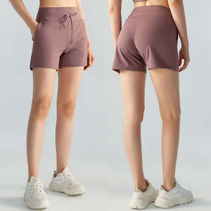 Short de yoga élastique de haute qualité pour femmes, respirant et confortable à porter - Product Image 1