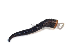 Ouvre-bouteille en corne rustique élégant conçu pour les cadeaux élégants et les articles de bar par Tradebyd - Product Image 5