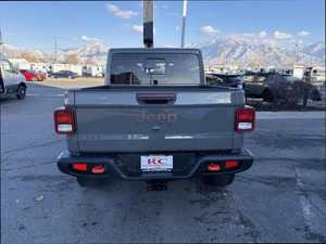 Jeep Gladiator Mojave d'occasion 2023 avec groupe Cold Weather - Product Image 3