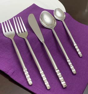 Offre spéciale Fourchette en métal au fini or Ensemble de six couverts modernes Couverts décoratifs faits à la main Ensembles de couverts - Product Image 4