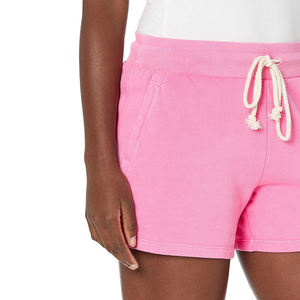 Shorts Transpirables de Cintura Alta para Mujer con Tops Halter y Sandalias - Moda Vacacional con Estampado - Product Image 5