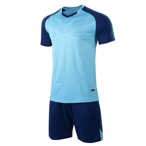 Vente en gros Uniforme de football pour hommes France Respirant Séchage rapide Nom et numéro personnalisés Vêtements de sport de football Uniforme de football pour hommes - Product Image 2