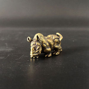 Escultura de rinoceronte antiguo, escultura de animales de latón, artesanías de Metal, decoración Interior del hogar, mesa, modelo de rinoceronte, regalos de objetos - Product Image 4