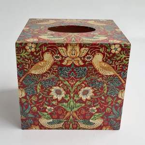 Porte-serviettes de boîte à mouchoirs de luxe de qualité supérieure en bois avec conception d'impression d'autocollant pour boîte à serviettes d'utilisation de dessus de table d'hôtel de restaurant - Product Image 5