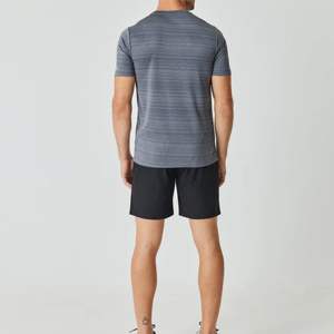 T-shirt d'entraînement pour hommes de qualité supérieure-Léger, évacuant l'humidité et idéal pour l'entraînement physique, l'exercice et les vêtements de sport - Product Image 6