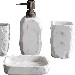 Ensemble de salle de bain en résine de style fantaisie Accessoires de maison de luxe comprenant du savon pour salles de bain de style premium Angle Home By HAND MADE CRAFT - Product Image 1