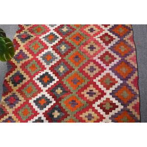 Alfombra de lana turca vintage de 35x94 pies, Alfombra de sala de estar de tejido plano de retazos rojos con respaldo de látex para decoraciones - Product Image 5