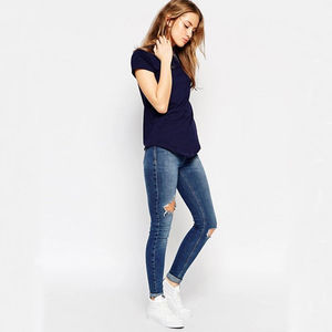 Women's Casual 100% Cotton <b>Long</b> <b>Sleeve</b> <b>T</b>-<b>Shirt</b> Customizable Blank Crew Neck Tee Available in <b>White</b> - Product Image 6