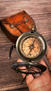 Boussole en laiton avec étui en cuir pour la randonnée camping article cadeau antique décor à la maison - Product Image 4